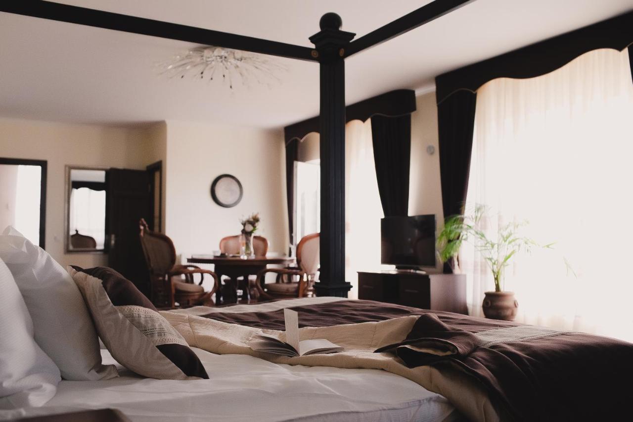 Aivengo Hotel Kolodenka エクステリア 写真