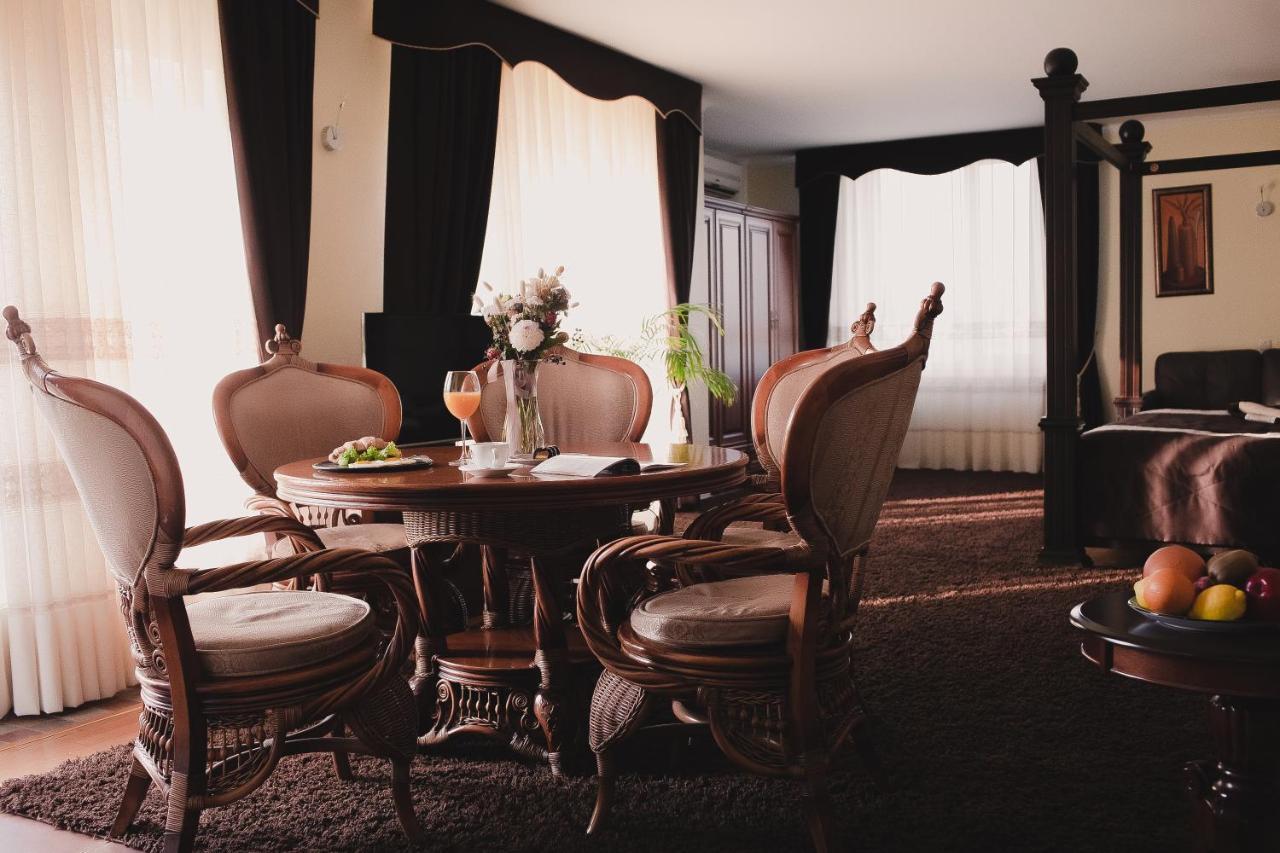 Aivengo Hotel Kolodenka エクステリア 写真