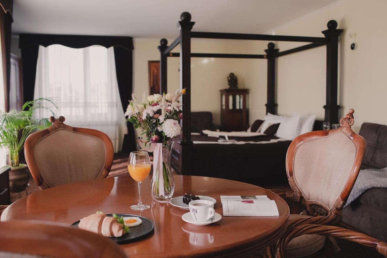 Aivengo Hotel Kolodenka エクステリア 写真
