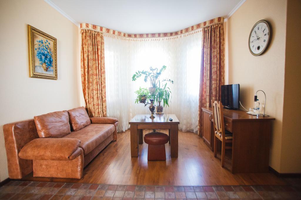 Aivengo Hotel Kolodenka エクステリア 写真